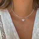 Colar feminino  com pingente de coração de zircônia